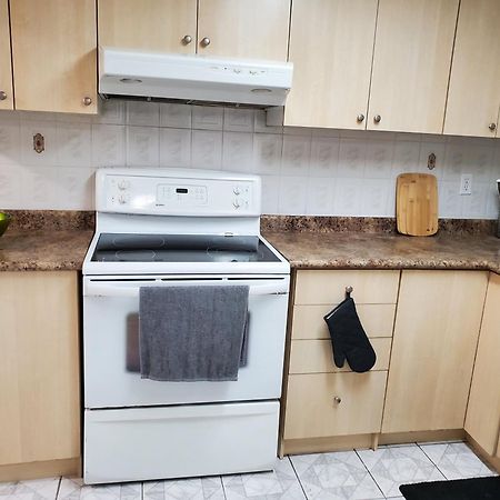 Home Stay Near The Airport Місісаґа Екстер'єр фото